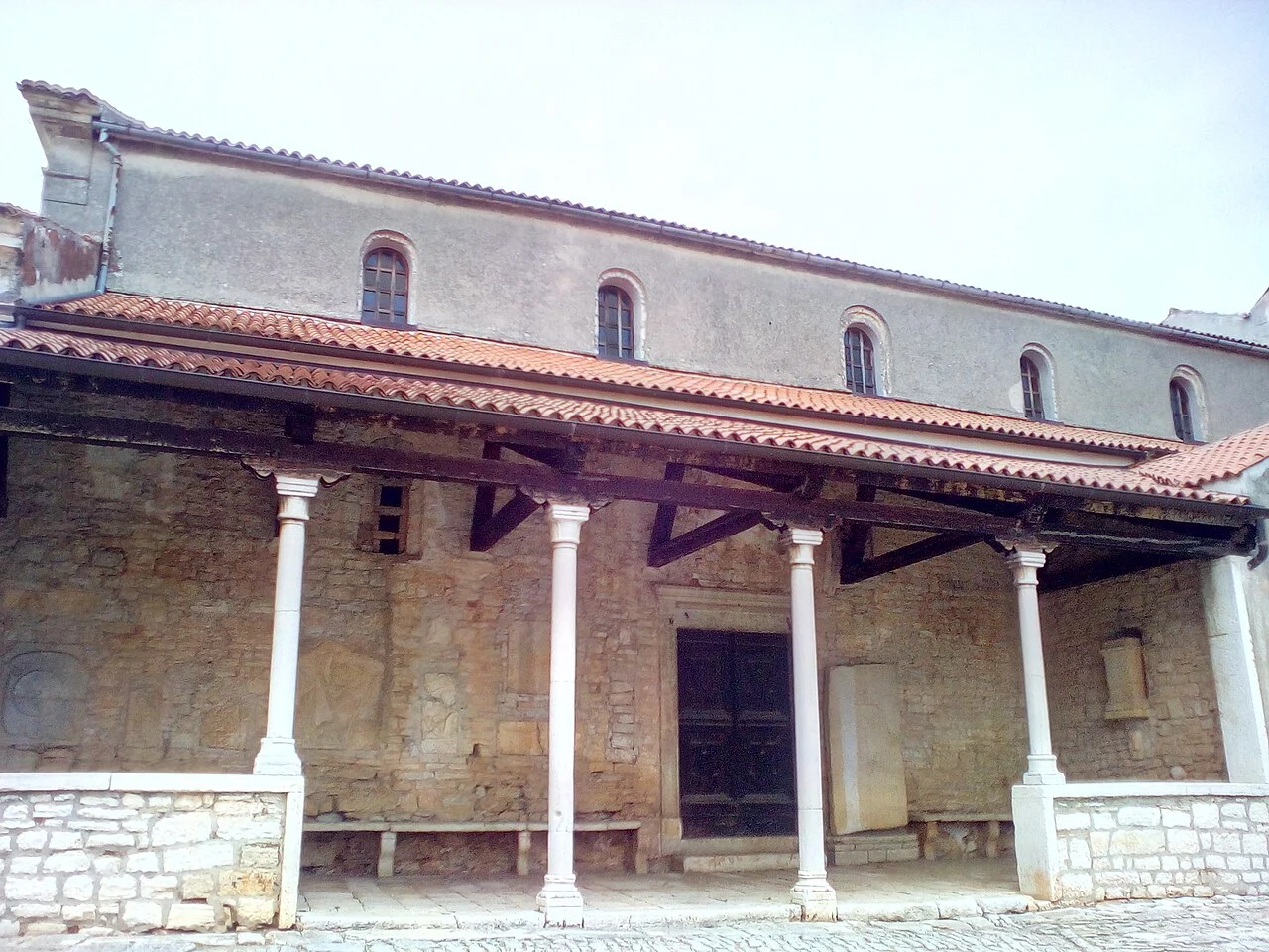 Bazylika św. Marcina i miejska loggia w Svetim Lovreču